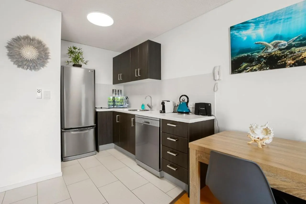 Unit 65 Grand Pacific Resort Bulcock St Καλούντρα 0*,